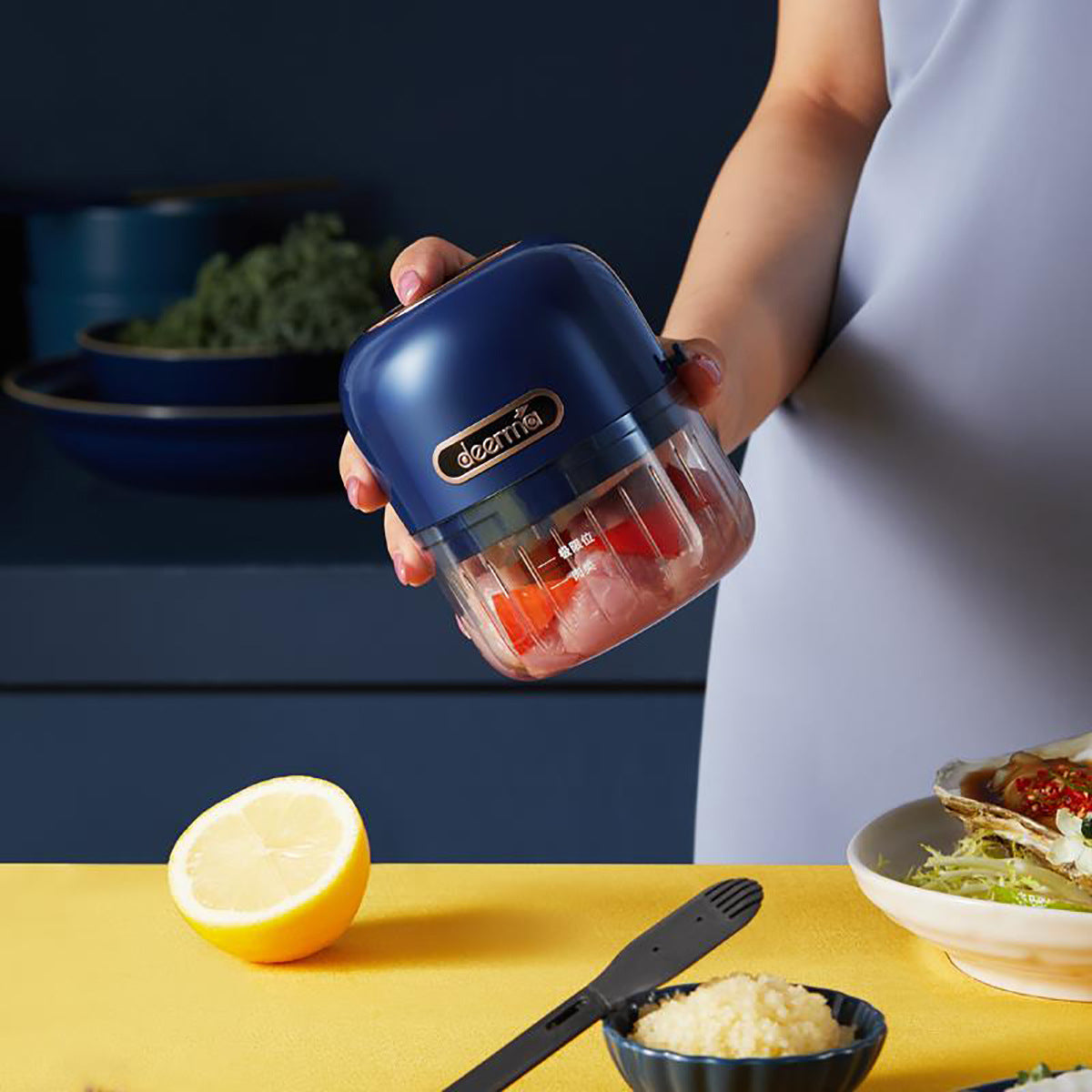 Portable Mini Electric Garlic Crusher - My Store